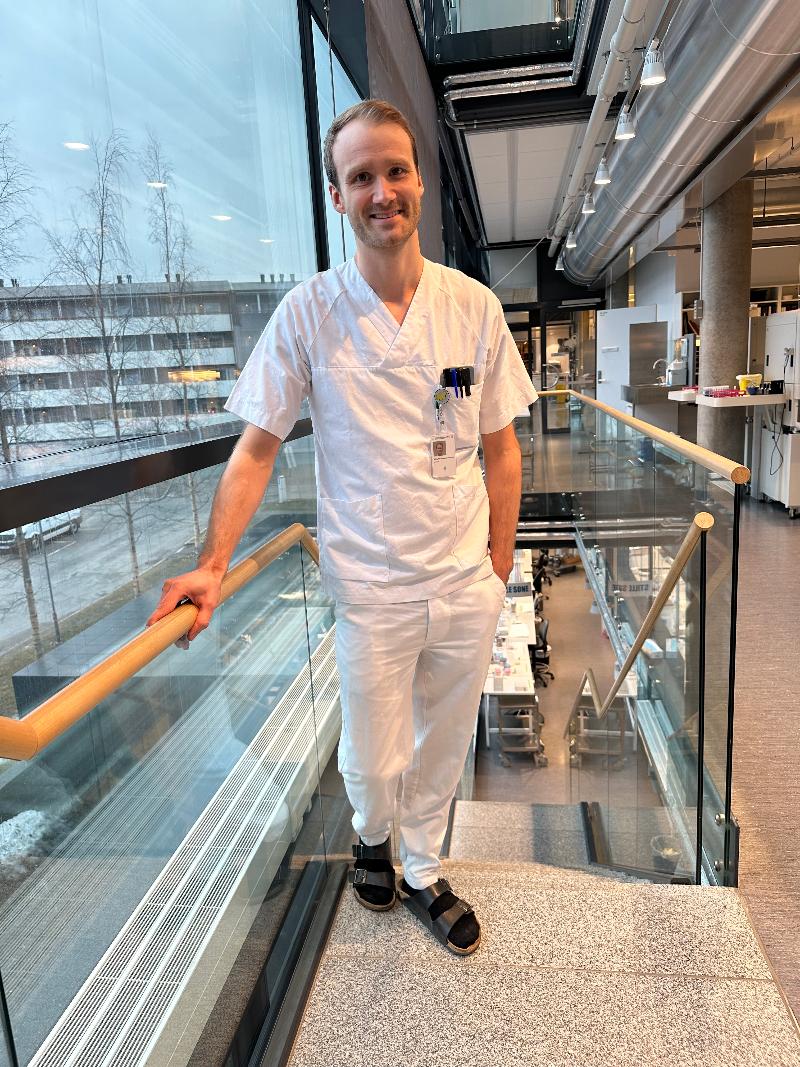 Kristoffer_Endresen_stående_Foto Ulrikke Følvik.jpeg Kristoffer Hammer Endresen.